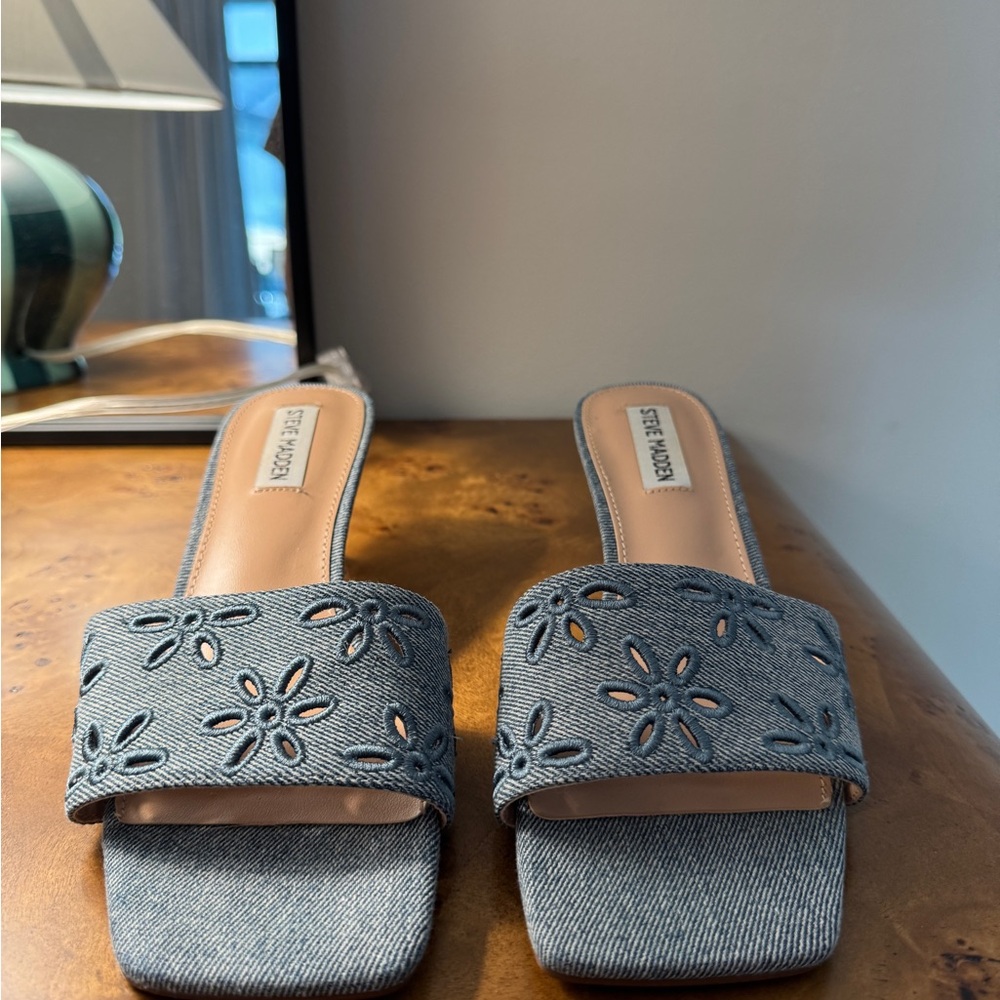Steve Madden Women's Denim Blue Mules - Picture 2 of 4